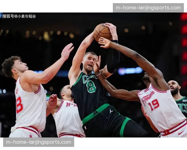 规则变化助推位置模糊化 三分线与防守三秒影响深远