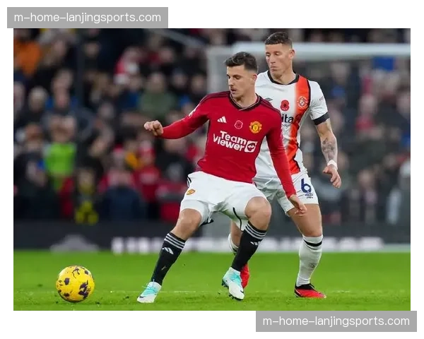 水晶宫3-3伯恩茅斯 萨尔被犯规VAR介入DOGSO红牌争议复盘